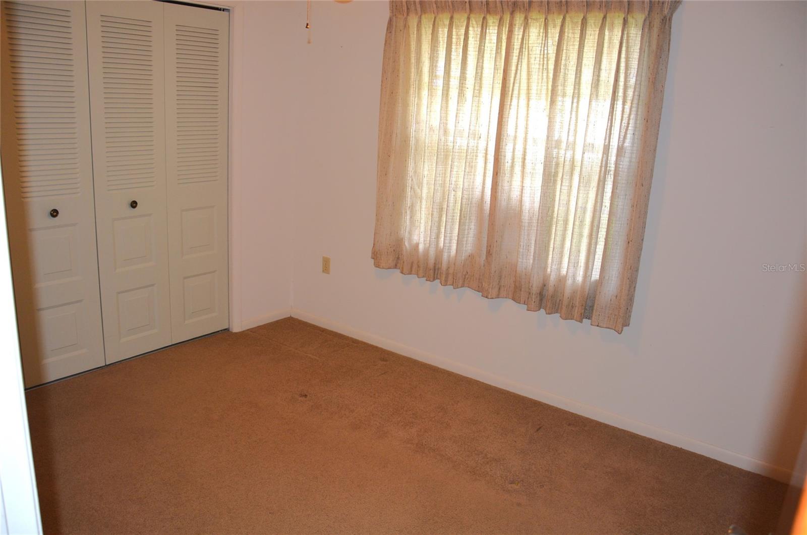 B4901832 Property Photo