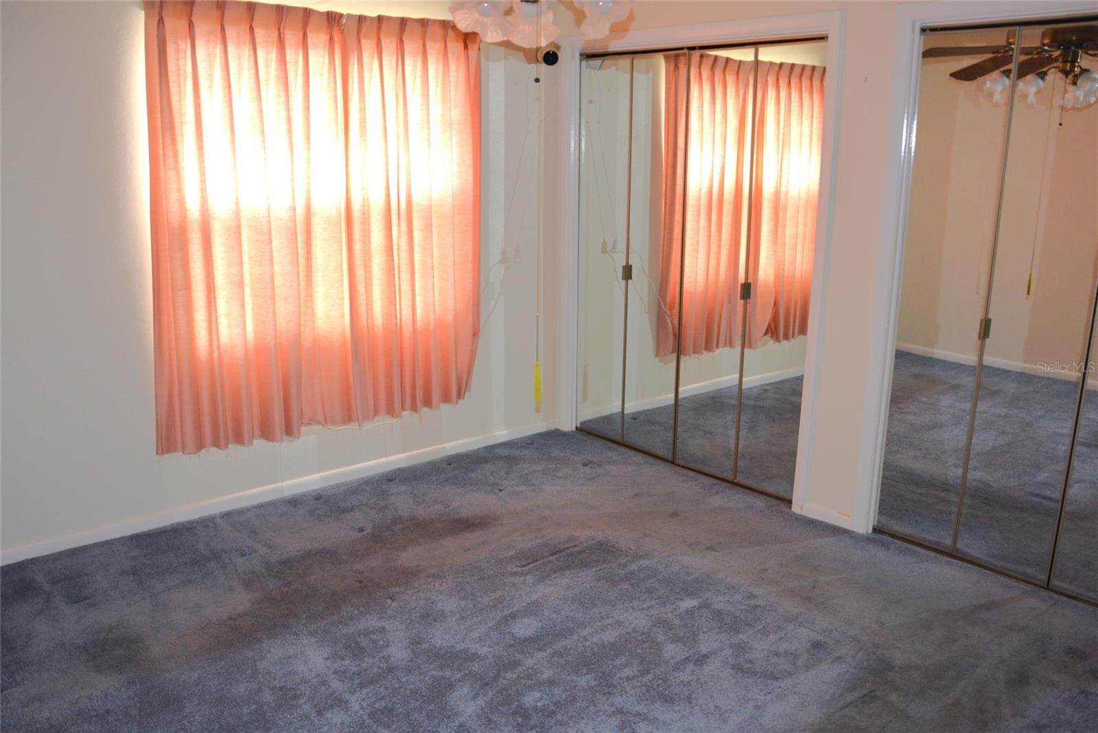 B4901832 Property Photo