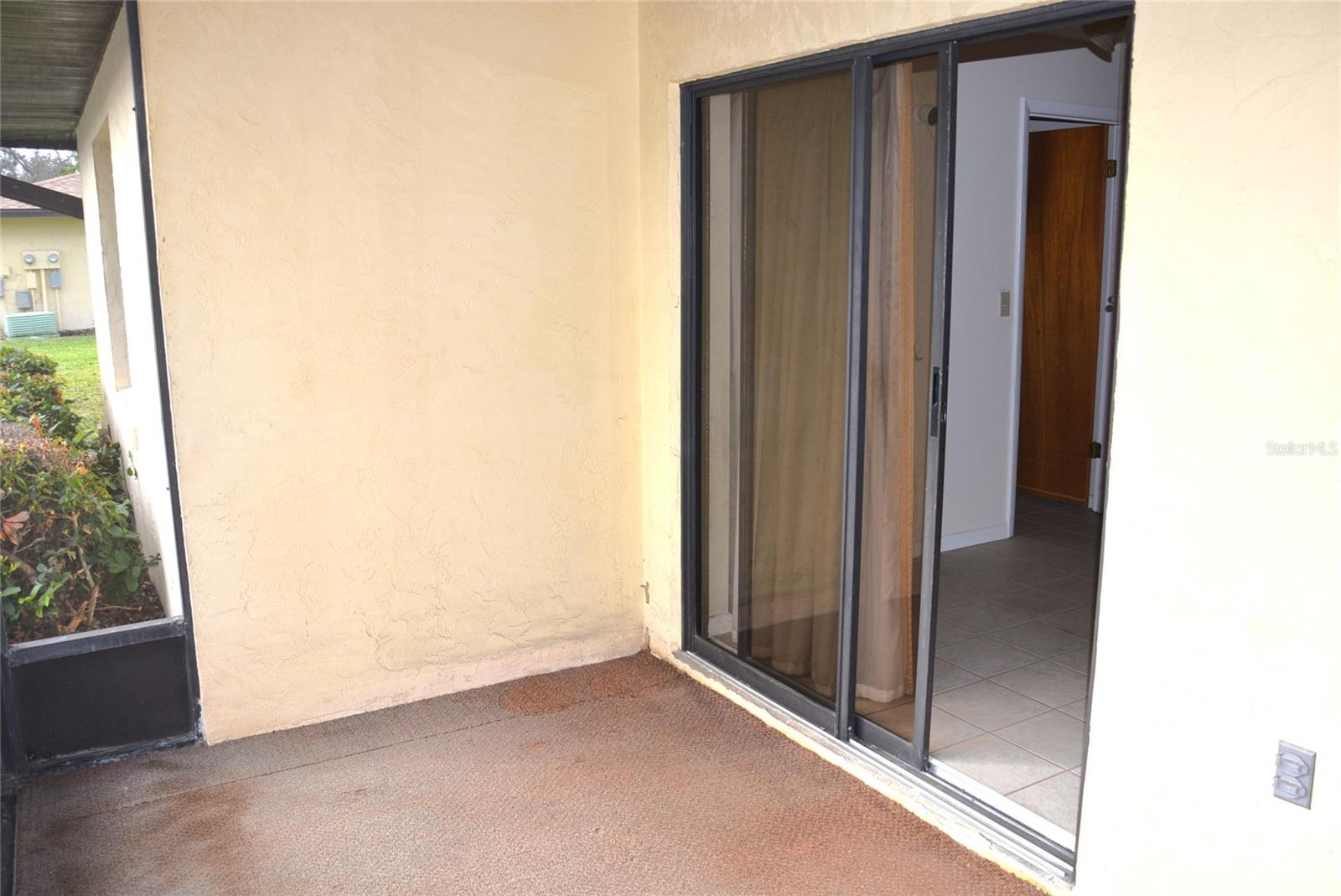 B4901832 Property Photo