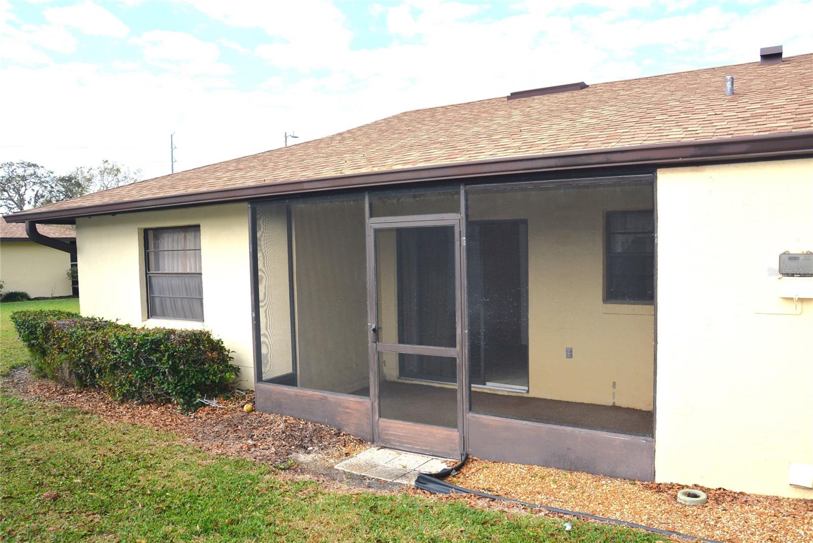 B4901832 Property Photo