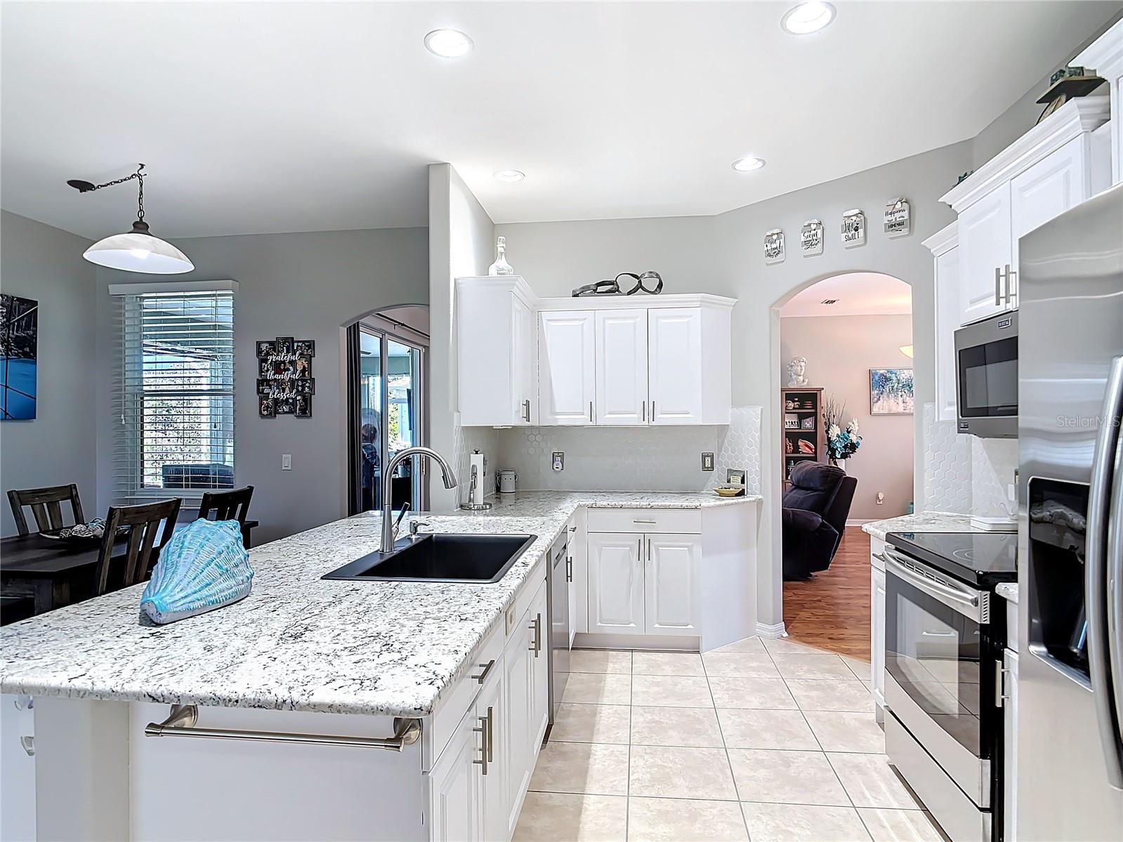 2115 PAN AMERICAN BLVD, NORTH PORT, FL, 34287