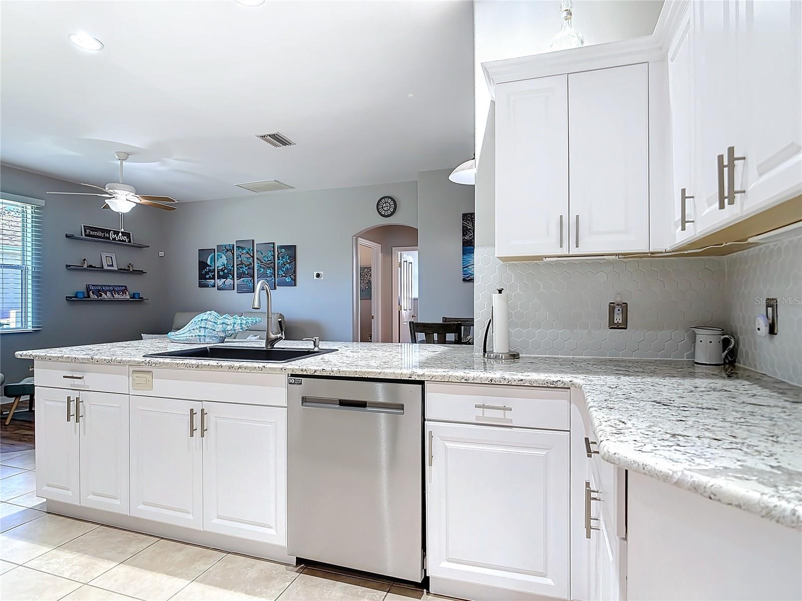 2115 PAN AMERICAN BLVD, NORTH PORT, FL, 34287