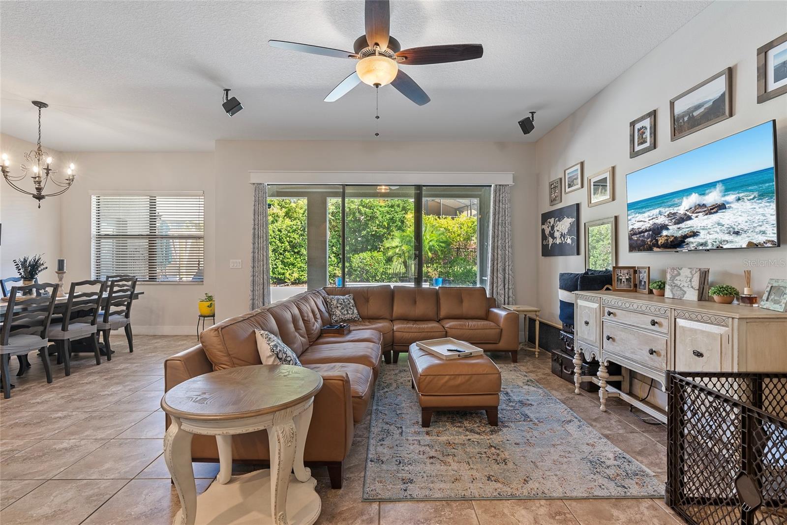 15664 STARLING WATER DR, LITHIA, FL, 33547