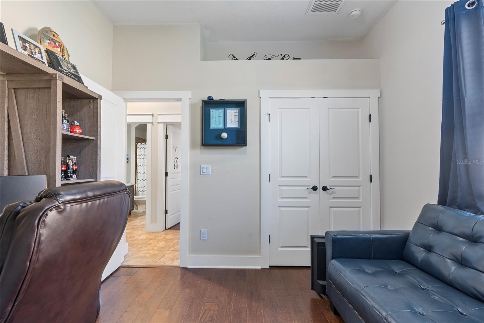 15664 STARLING WATER DR, LITHIA, FL, 33547