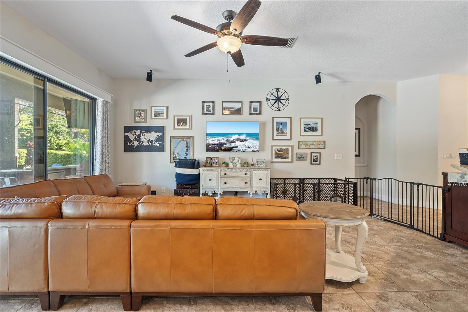 15664 STARLING WATER DR, LITHIA, FL, 33547
