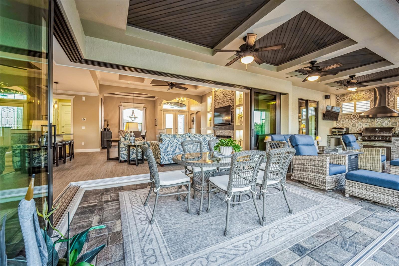 1129 ROTONDA CIR, ROTONDA WEST, FL, 33947