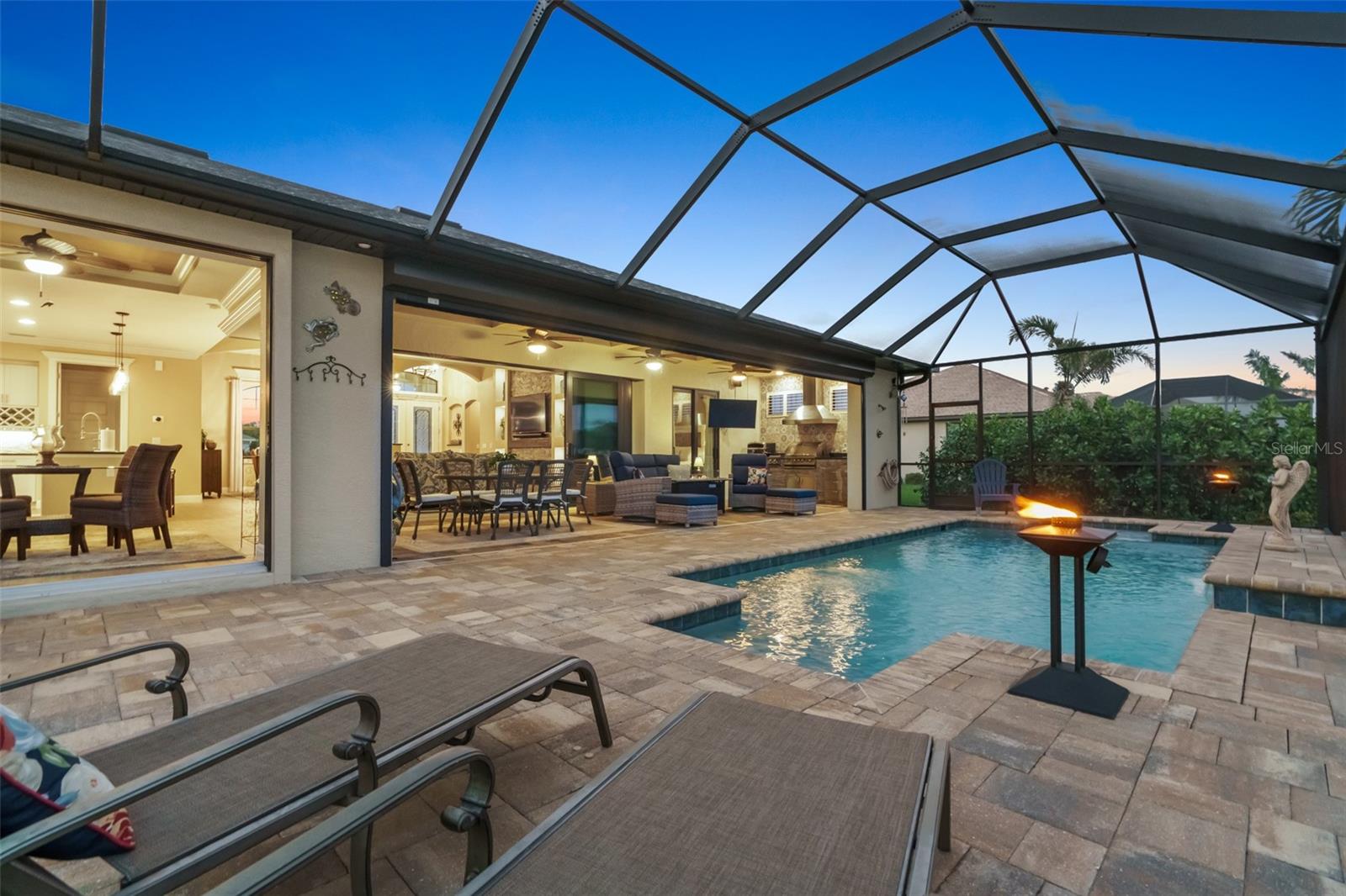 1129 ROTONDA CIR, ROTONDA WEST, FL, 33947