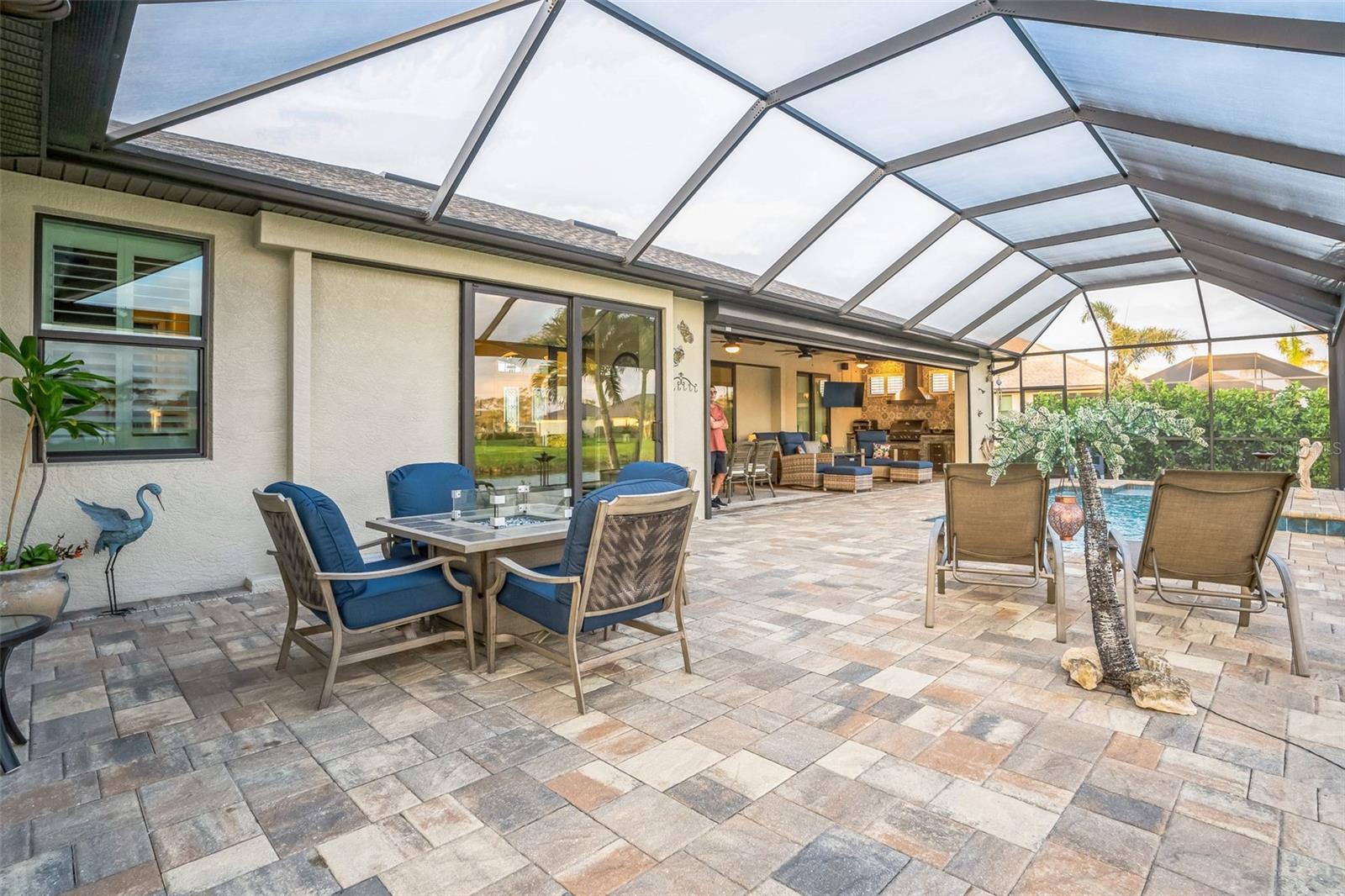 1129 ROTONDA CIR, ROTONDA WEST, FL, 33947