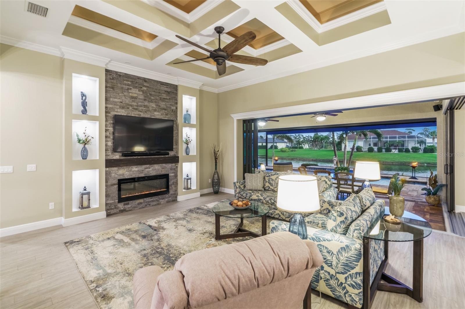 1129 ROTONDA CIR, ROTONDA WEST, FL, 33947