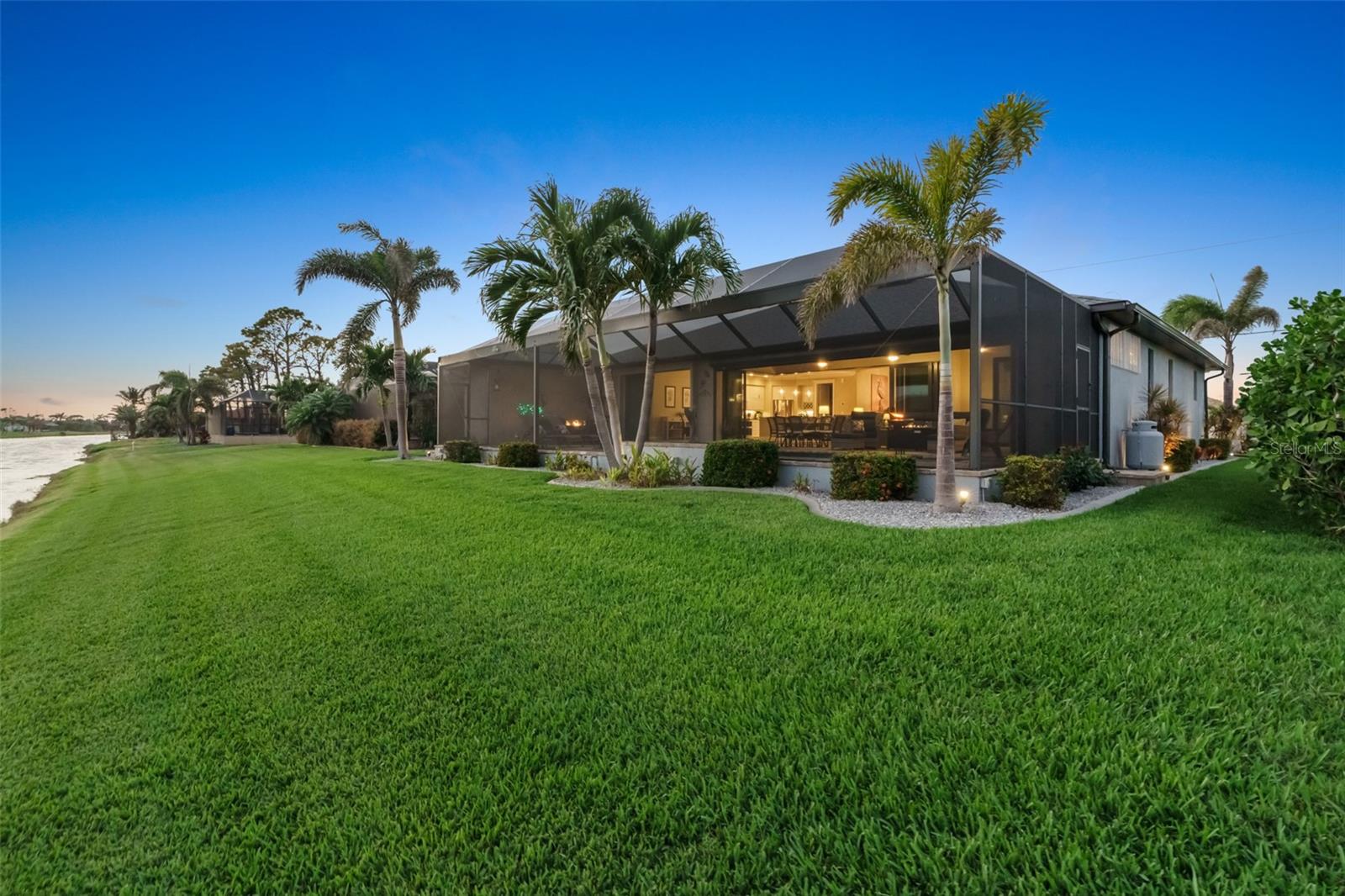 1129 ROTONDA CIR, ROTONDA WEST, FL, 33947