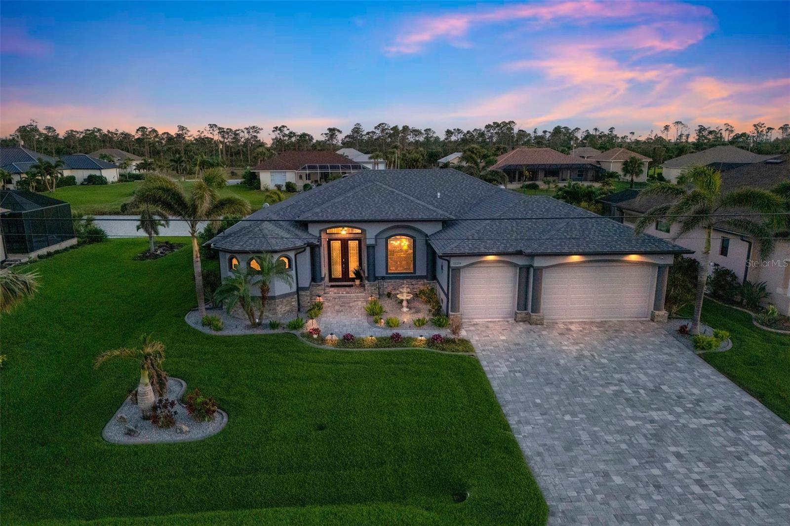 1129 ROTONDA CIR, ROTONDA WEST, FL, 33947