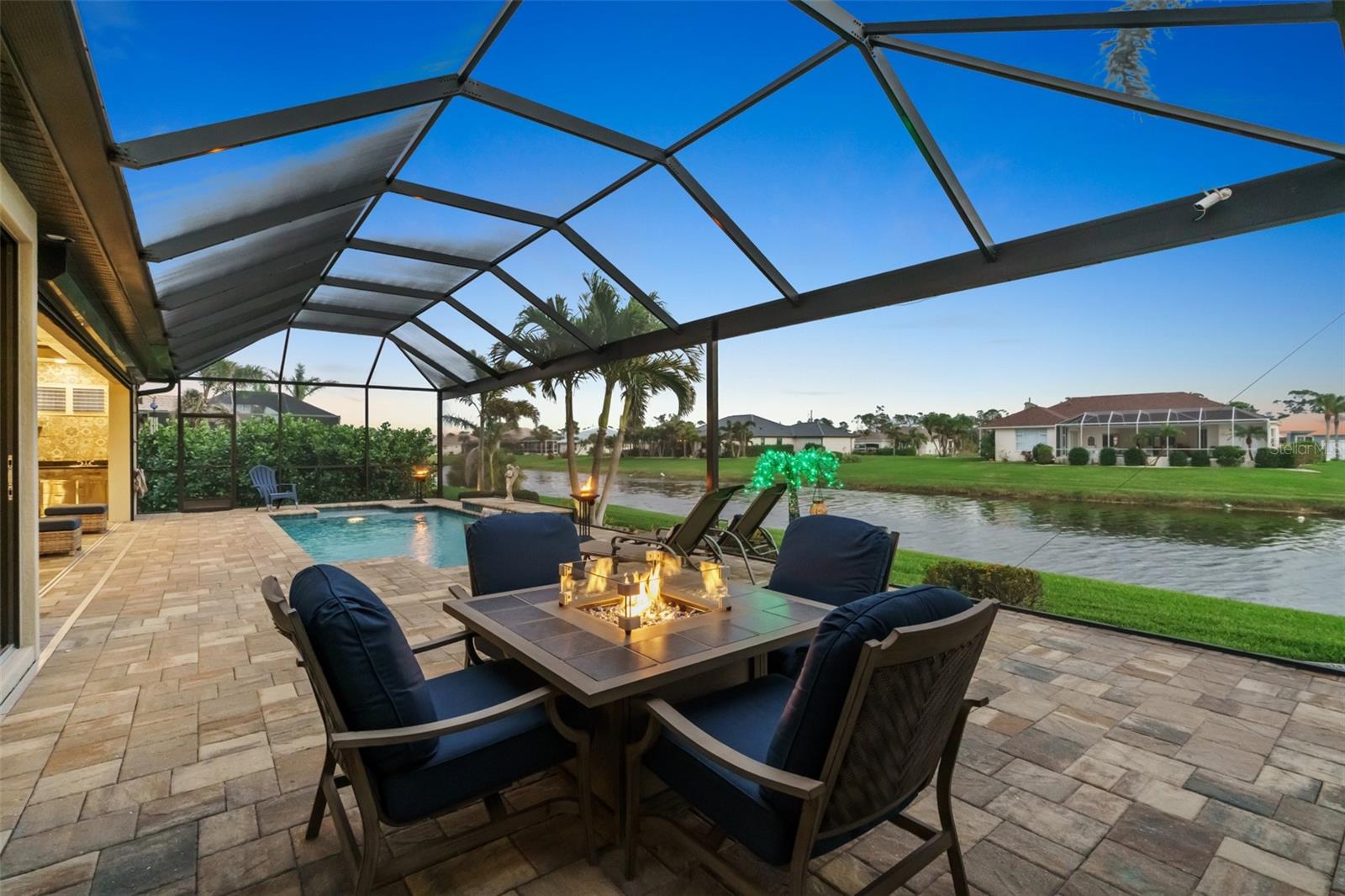 1129 ROTONDA CIR, ROTONDA WEST, FL, 33947