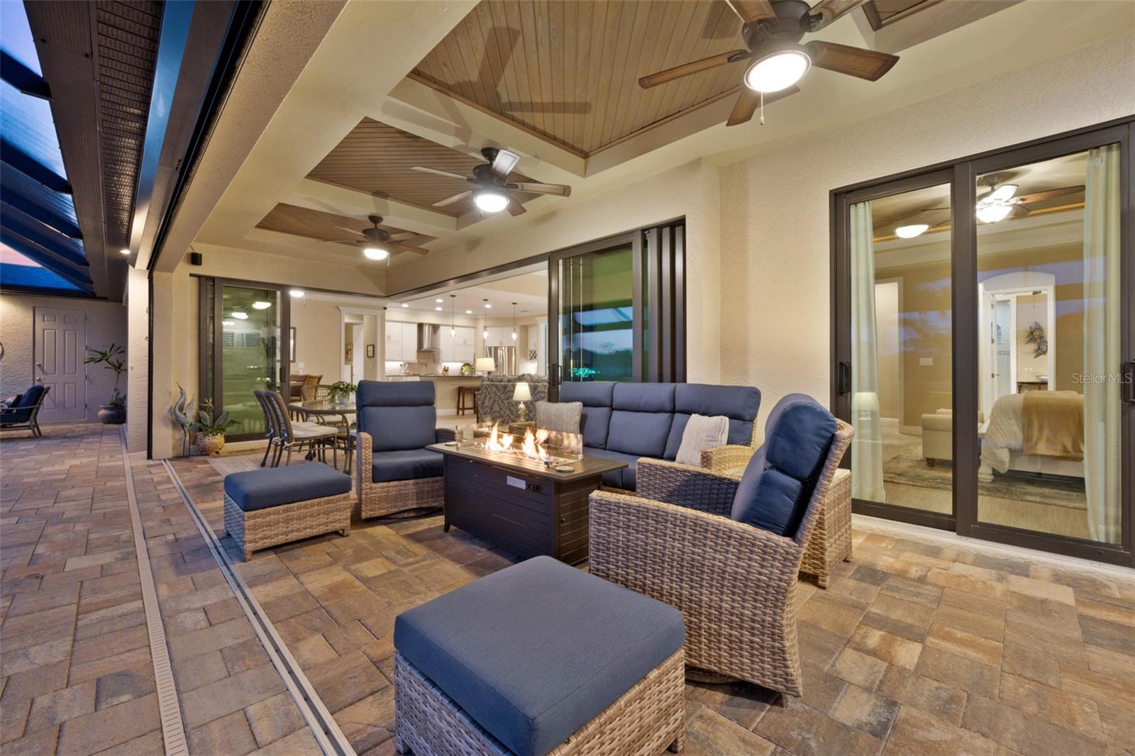 1129 ROTONDA CIR, ROTONDA WEST, FL, 33947
