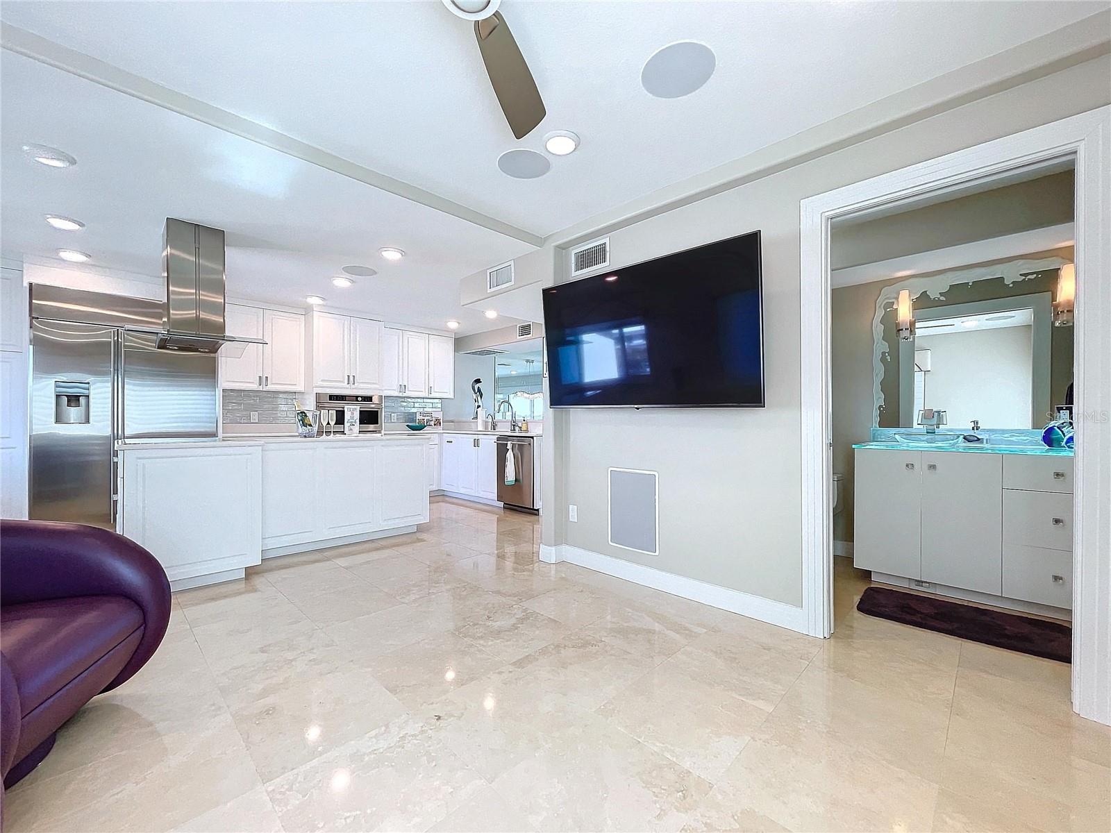 173 MARINA DEL REY CT, CLEARWATER BEACH, FL, 33767