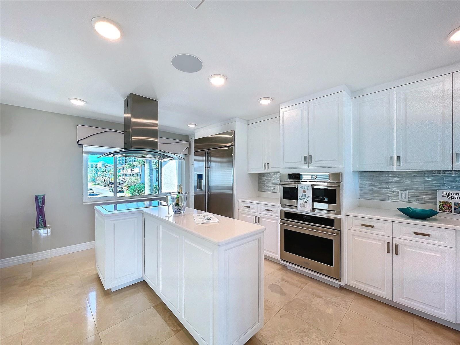 173 MARINA DEL REY CT, CLEARWATER BEACH, FL, 33767