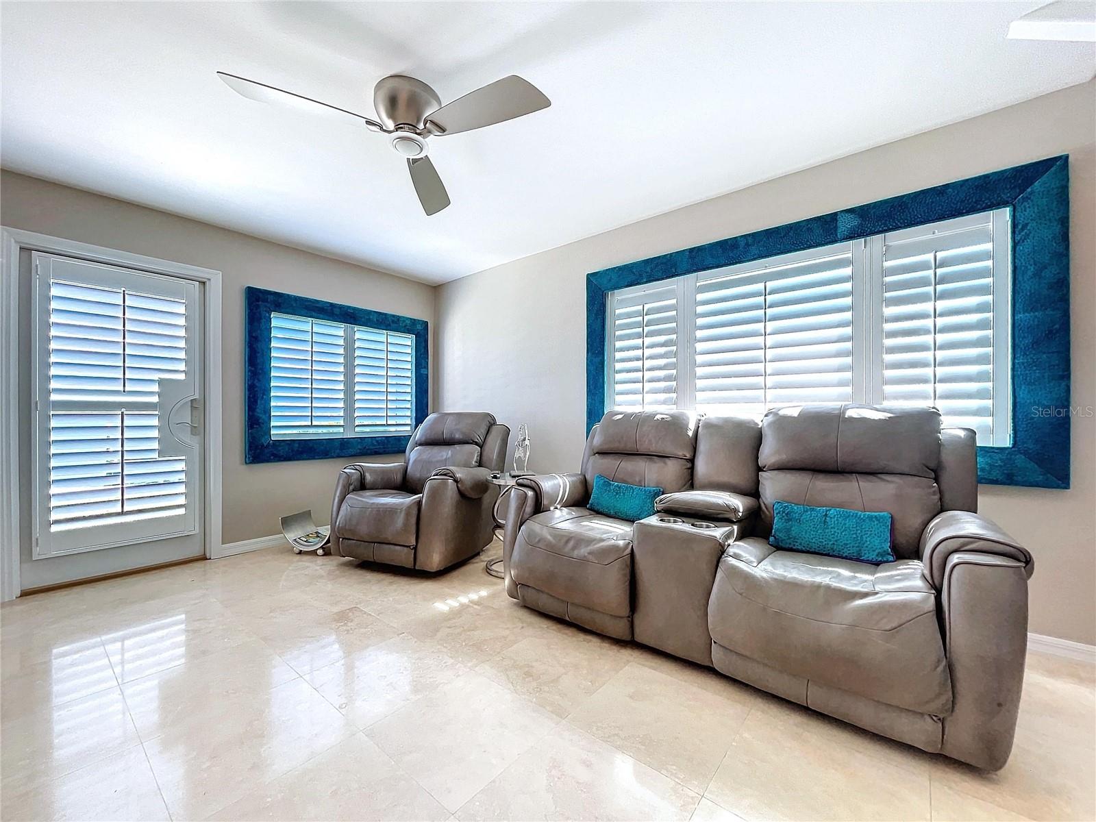 173 MARINA DEL REY CT, CLEARWATER BEACH, FL, 33767