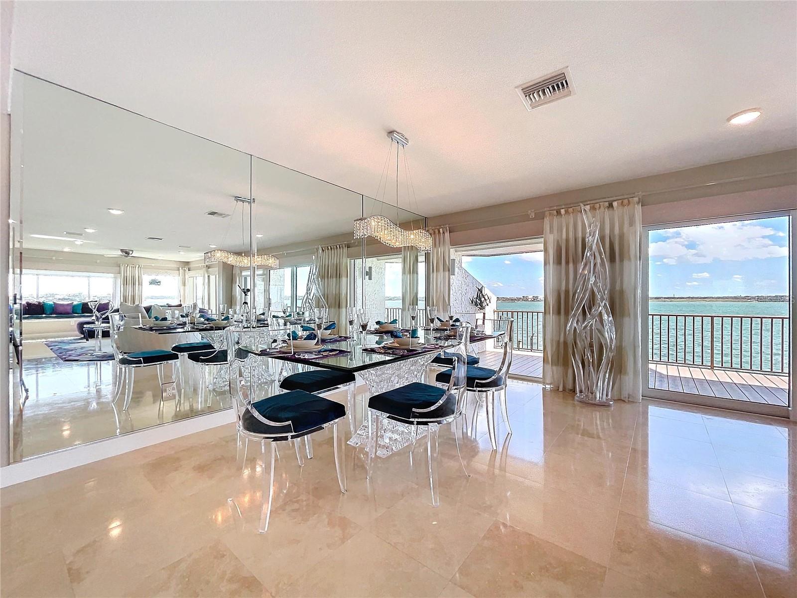 173 MARINA DEL REY CT, CLEARWATER BEACH, FL, 33767