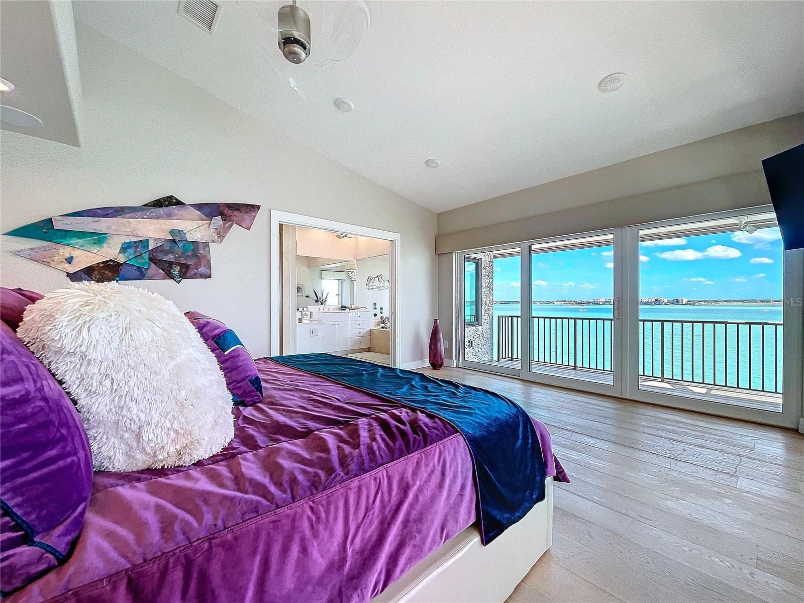173 MARINA DEL REY CT, CLEARWATER BEACH, FL, 33767
