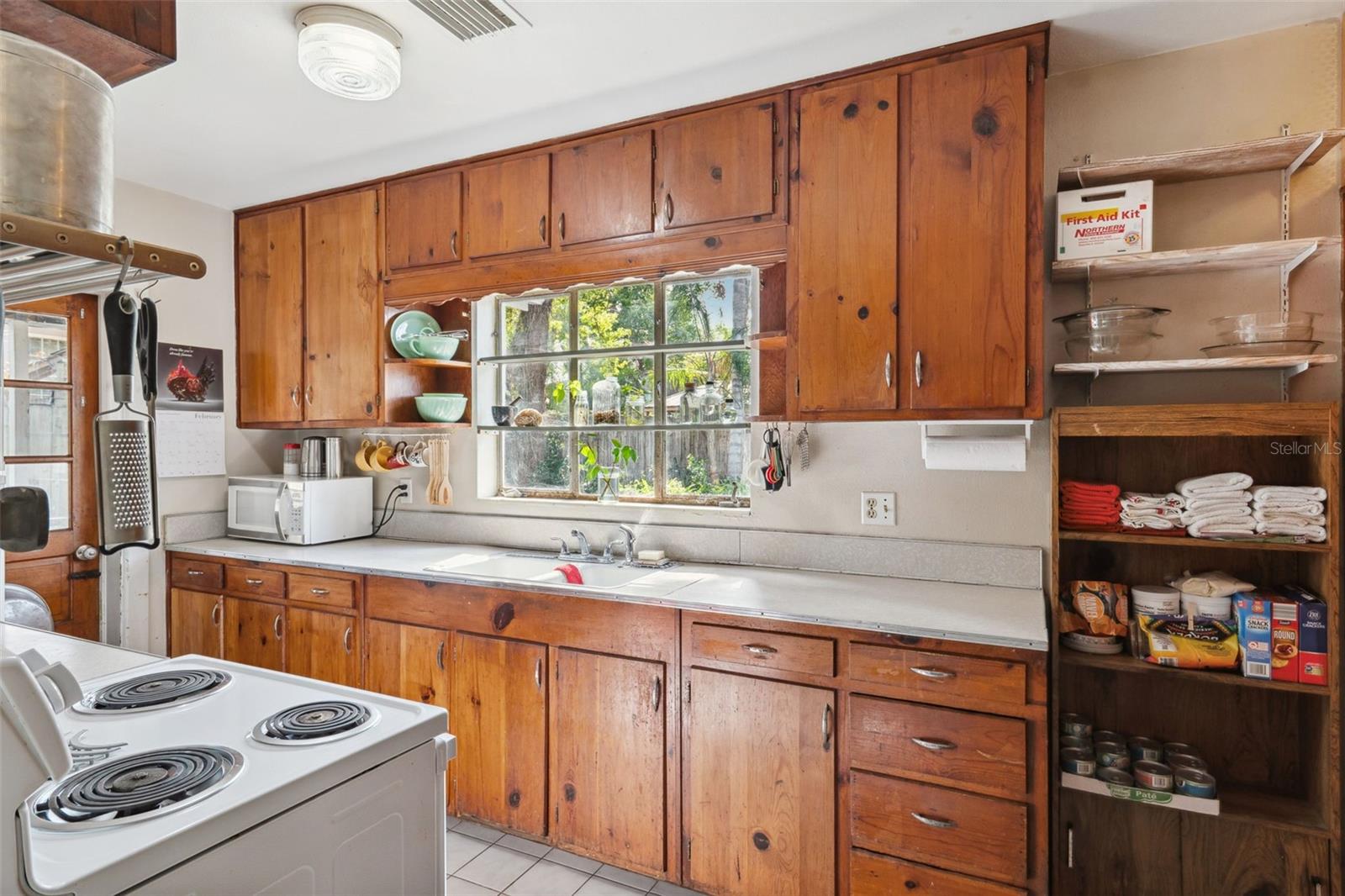 705 RIVERSIDE DR, TARPON SPRINGS, FL, 34689