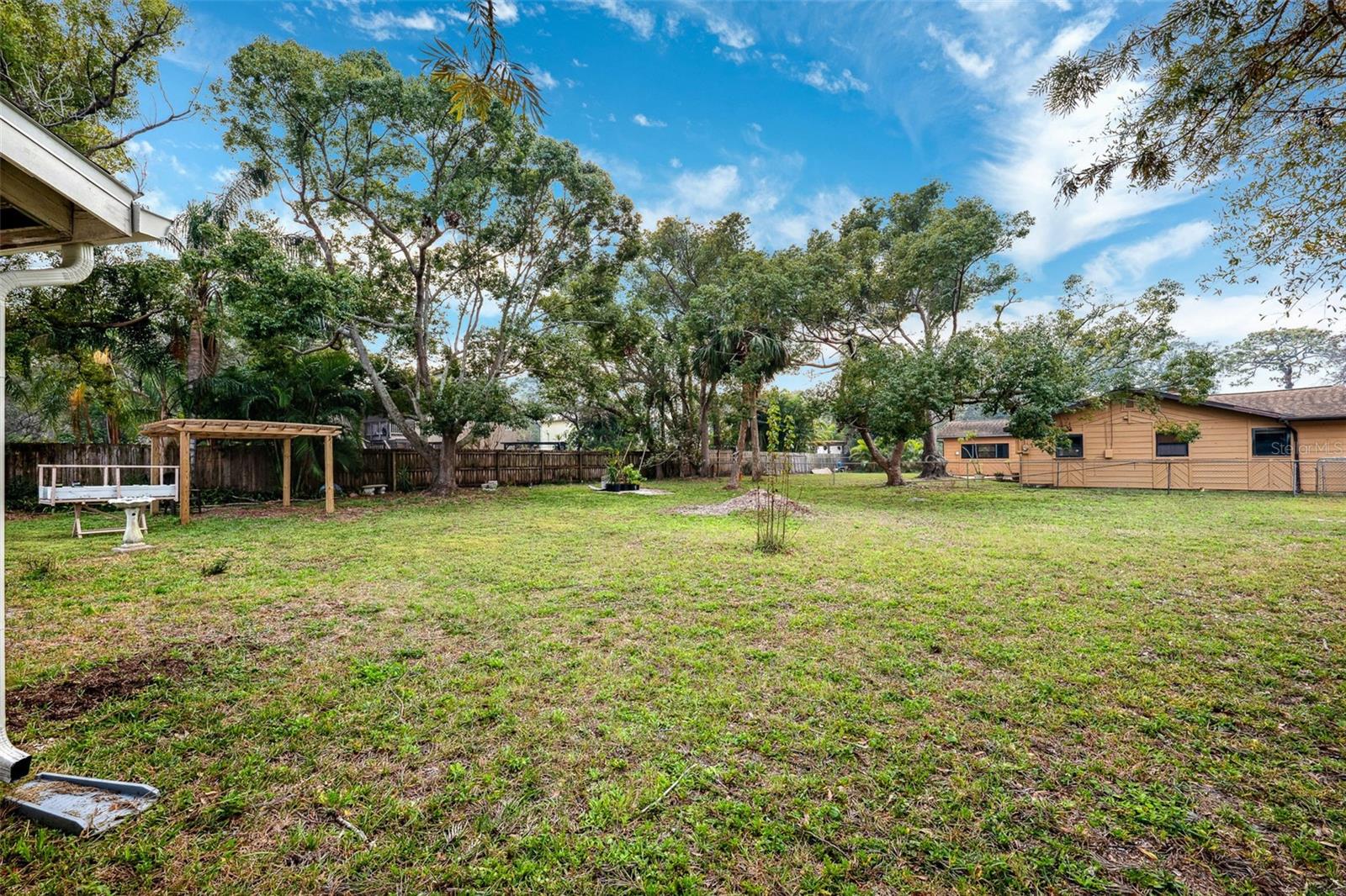 705 RIVERSIDE DR, TARPON SPRINGS, FL, 34689