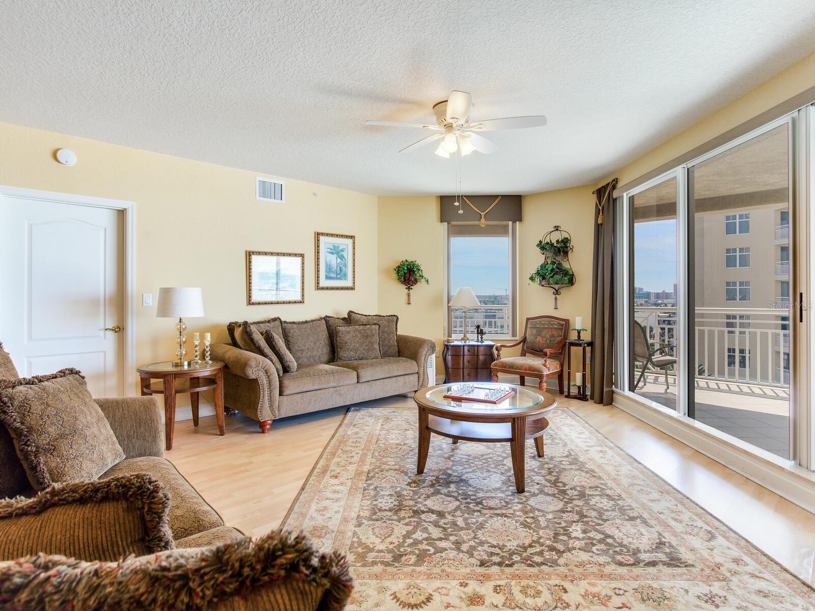 11 SAN MARCO ST #807, CLEARWATER BEACH, FL, 33767