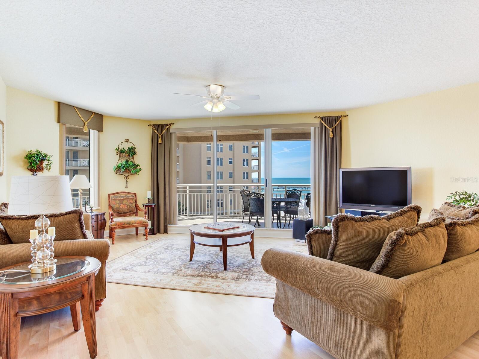 11 SAN MARCO ST #807, CLEARWATER BEACH, FL, 33767