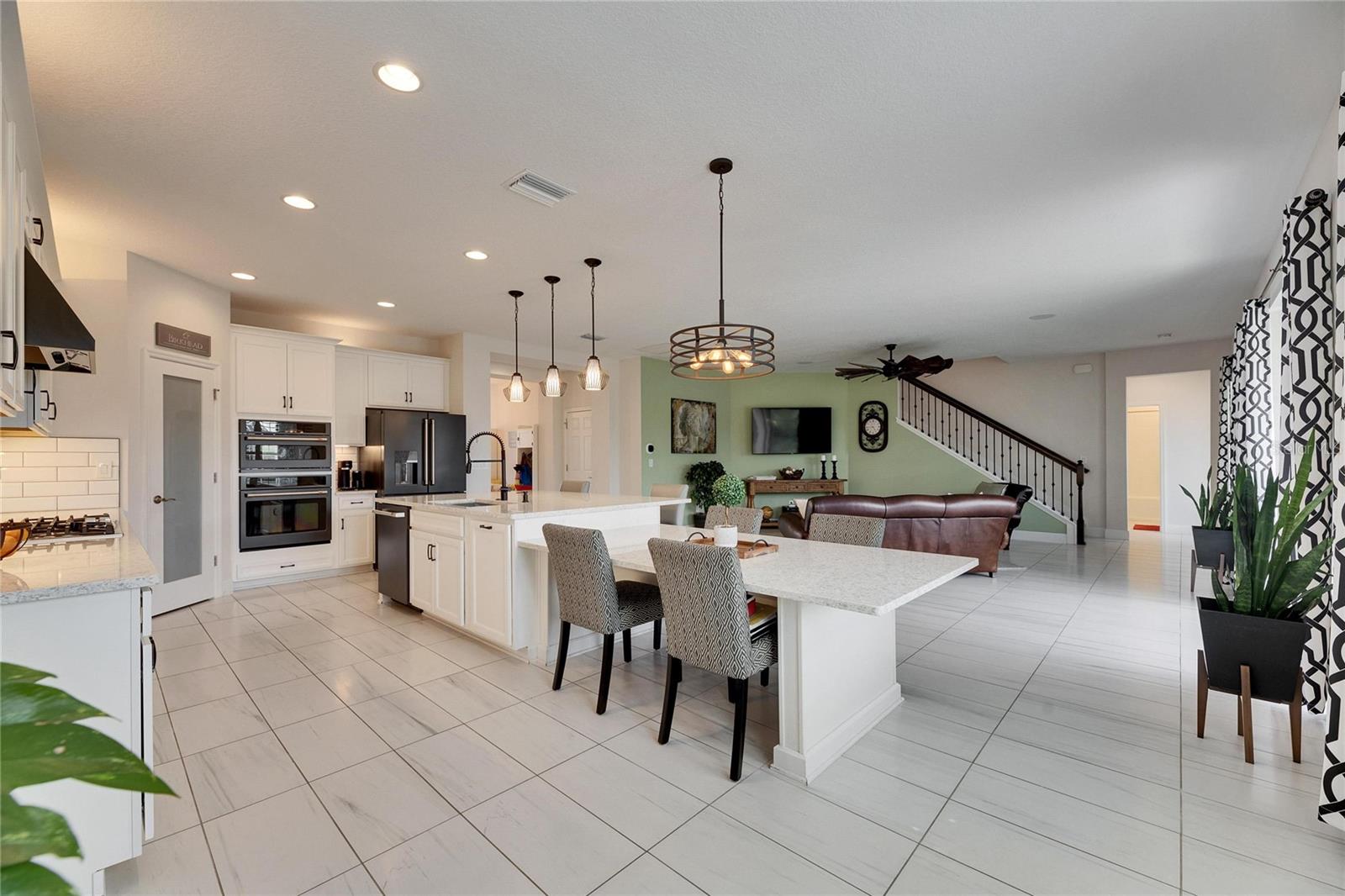 7528 PARADISO DR, APOLLO BEACH, FL, 33572