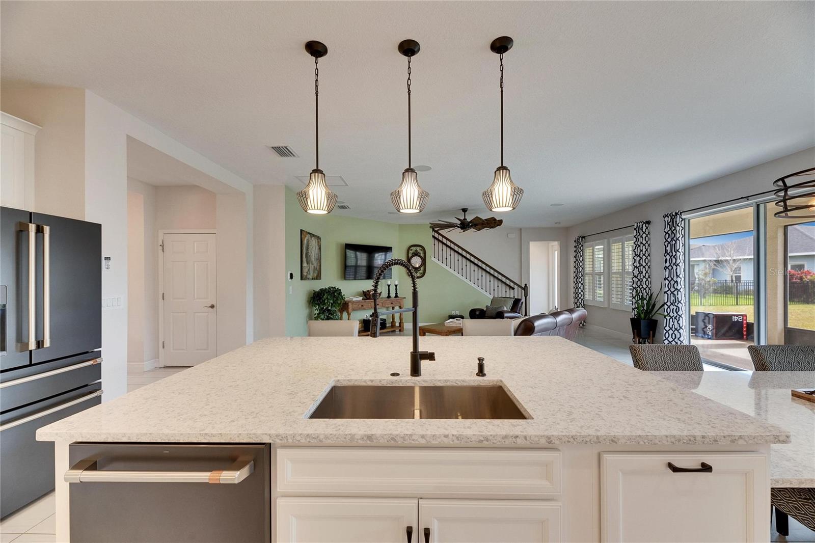 7528 PARADISO DR, APOLLO BEACH, FL, 33572