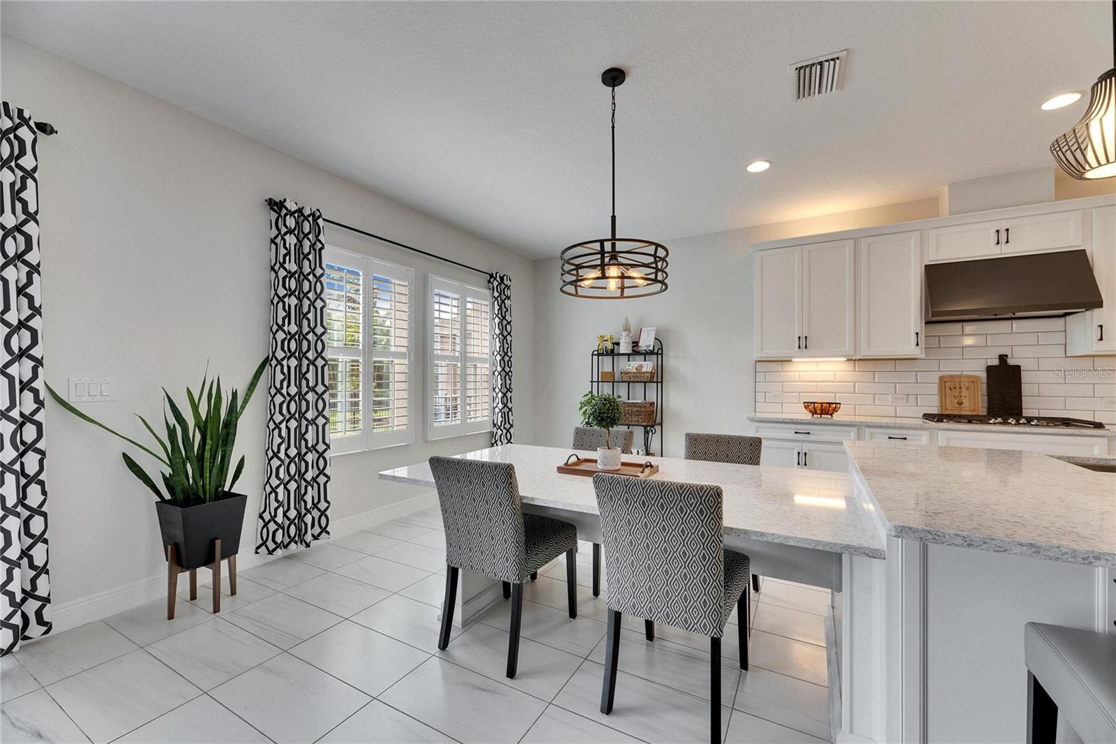 7528 PARADISO DR, APOLLO BEACH, FL, 33572