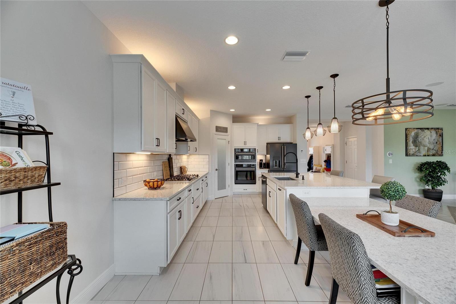 7528 PARADISO DR, APOLLO BEACH, FL, 33572