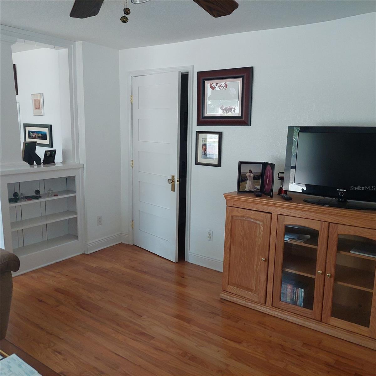 1001 W BAKER ST, PLANT CITY, FL, 33563