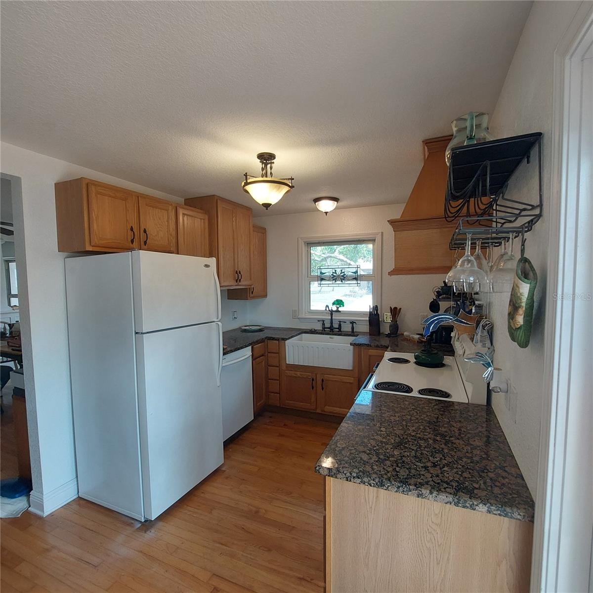 1001 W BAKER ST, PLANT CITY, FL, 33563