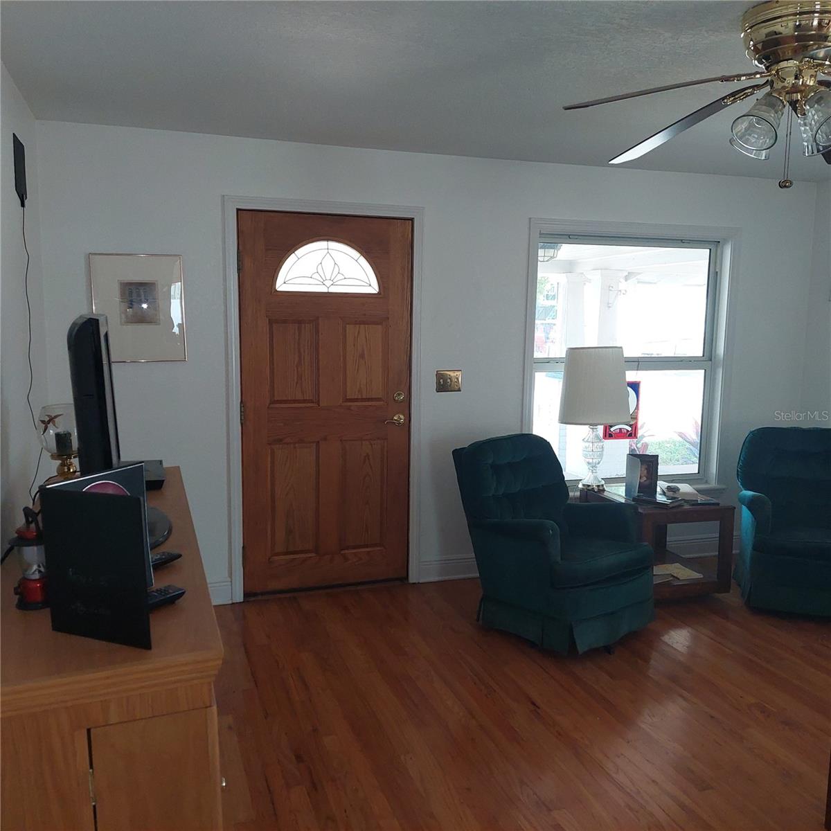 1001 W BAKER ST, PLANT CITY, FL, 33563
