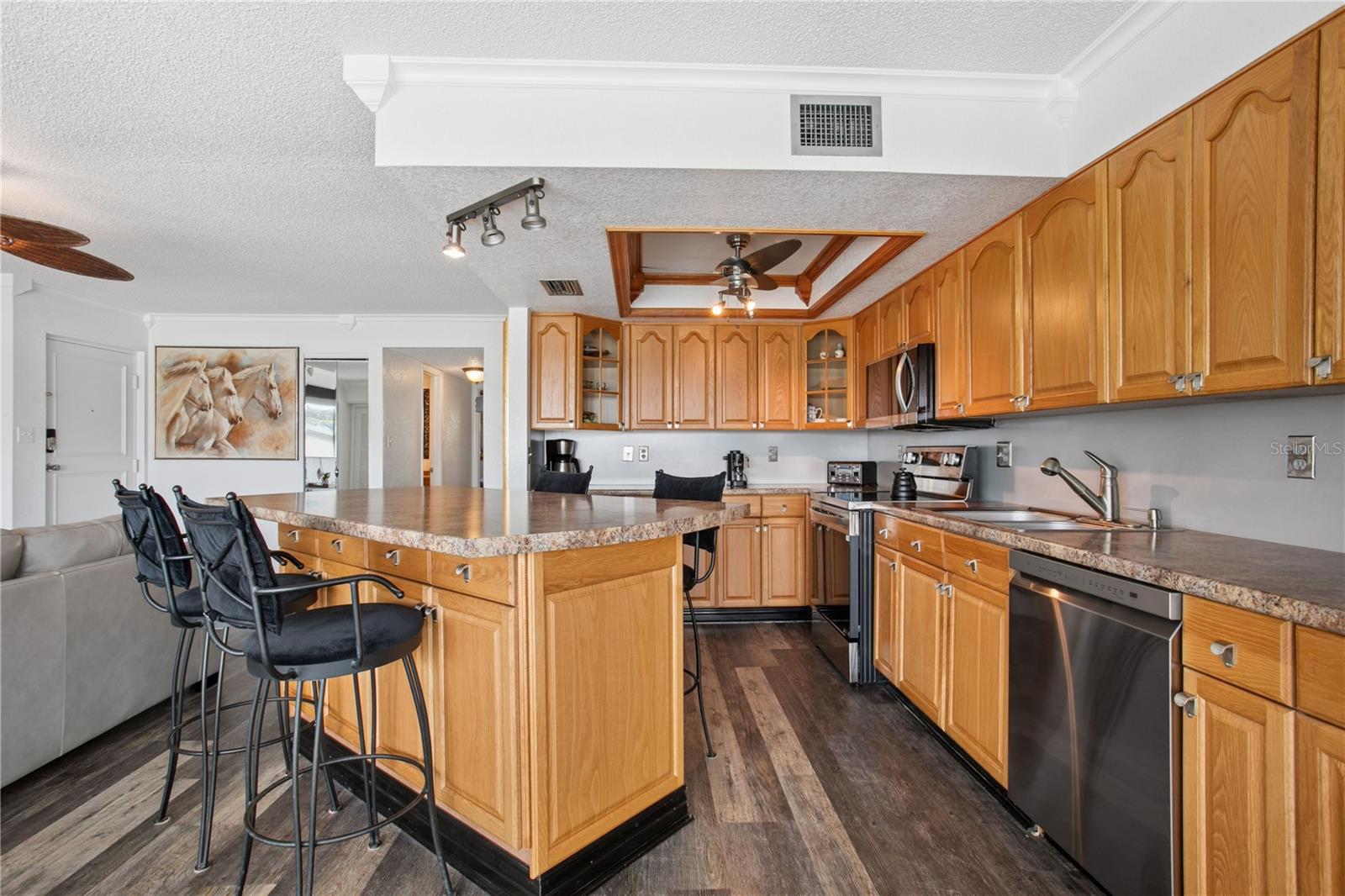661 POINSETTIA AVE #307, CLEARWATER BEACH, FL, 33767