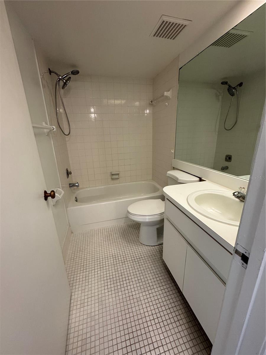 106 LAKESIDE CT, OLDSMAR, FL, 34677