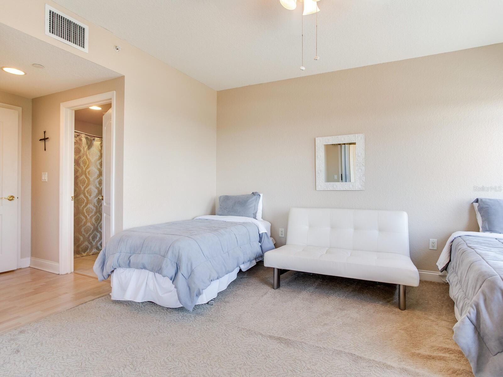 11 SAN MARCO ST #807, CLEARWATER BEACH, FL, 33767