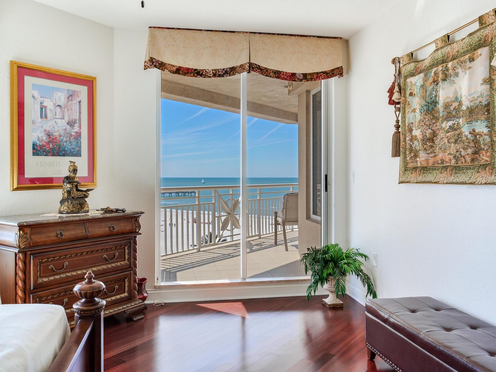 11 SAN MARCO ST #807, CLEARWATER BEACH, FL, 33767
