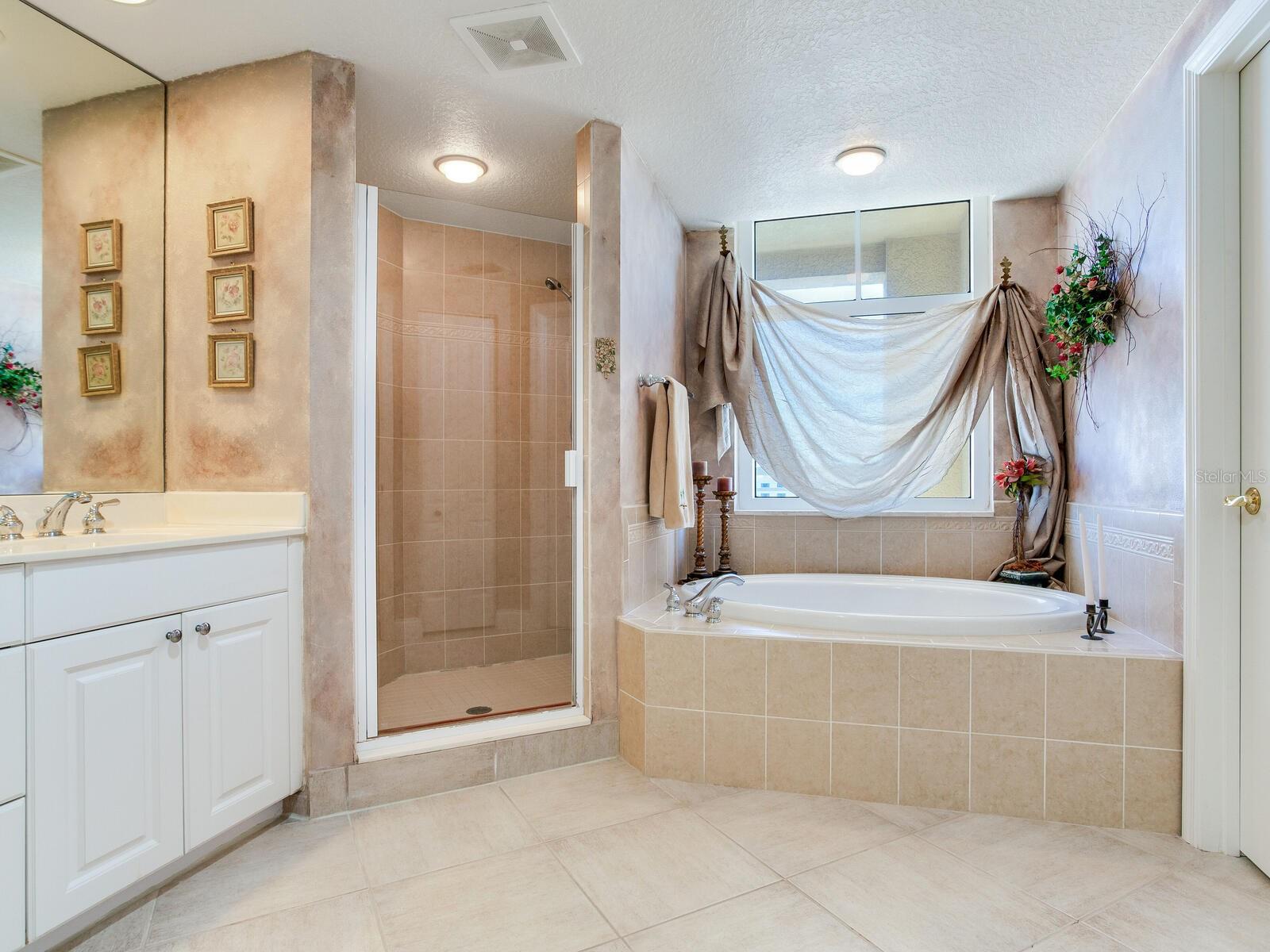 11 SAN MARCO ST #807, CLEARWATER BEACH, FL, 33767
