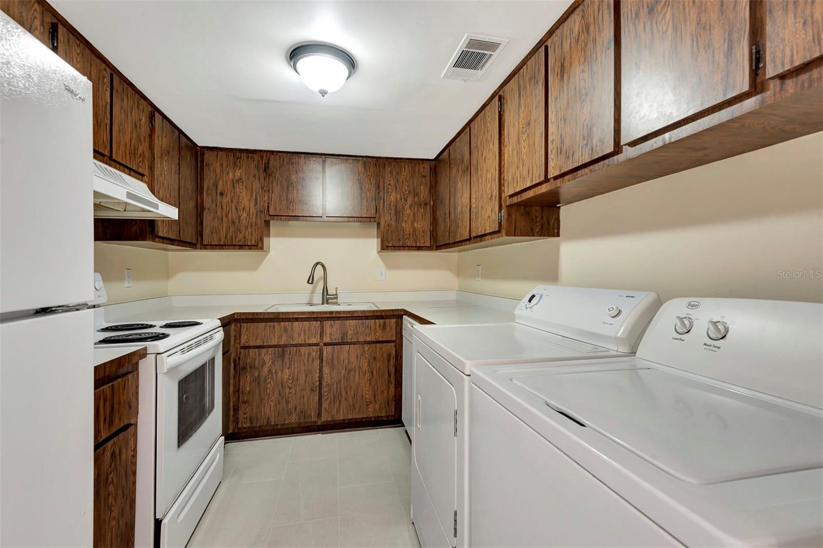 48 CLUB HOUSE DR #106, PALM COAST, FL, 32137