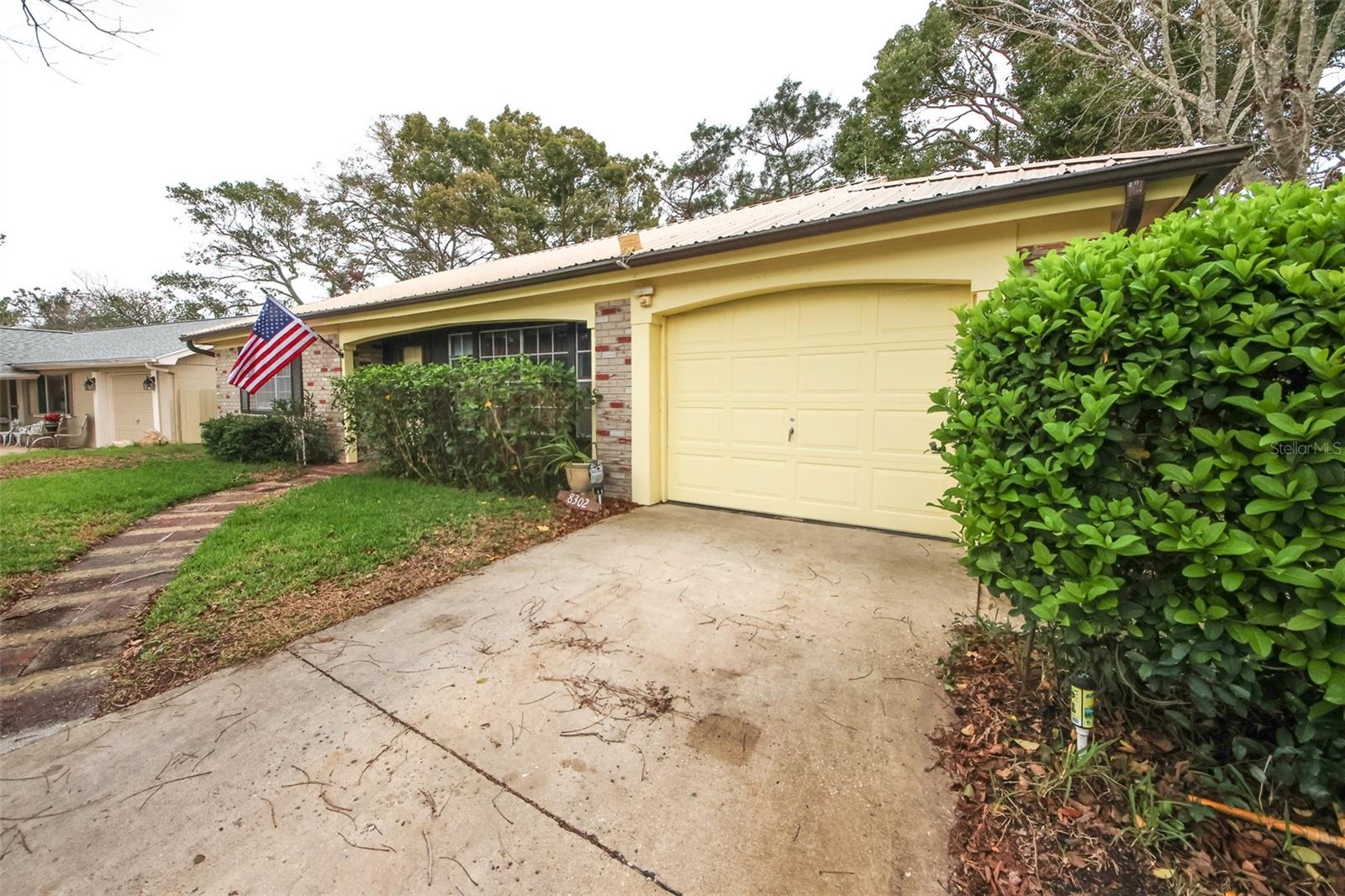 8302 CLOVER HILL LOOP, HUDSON, FL, 34667