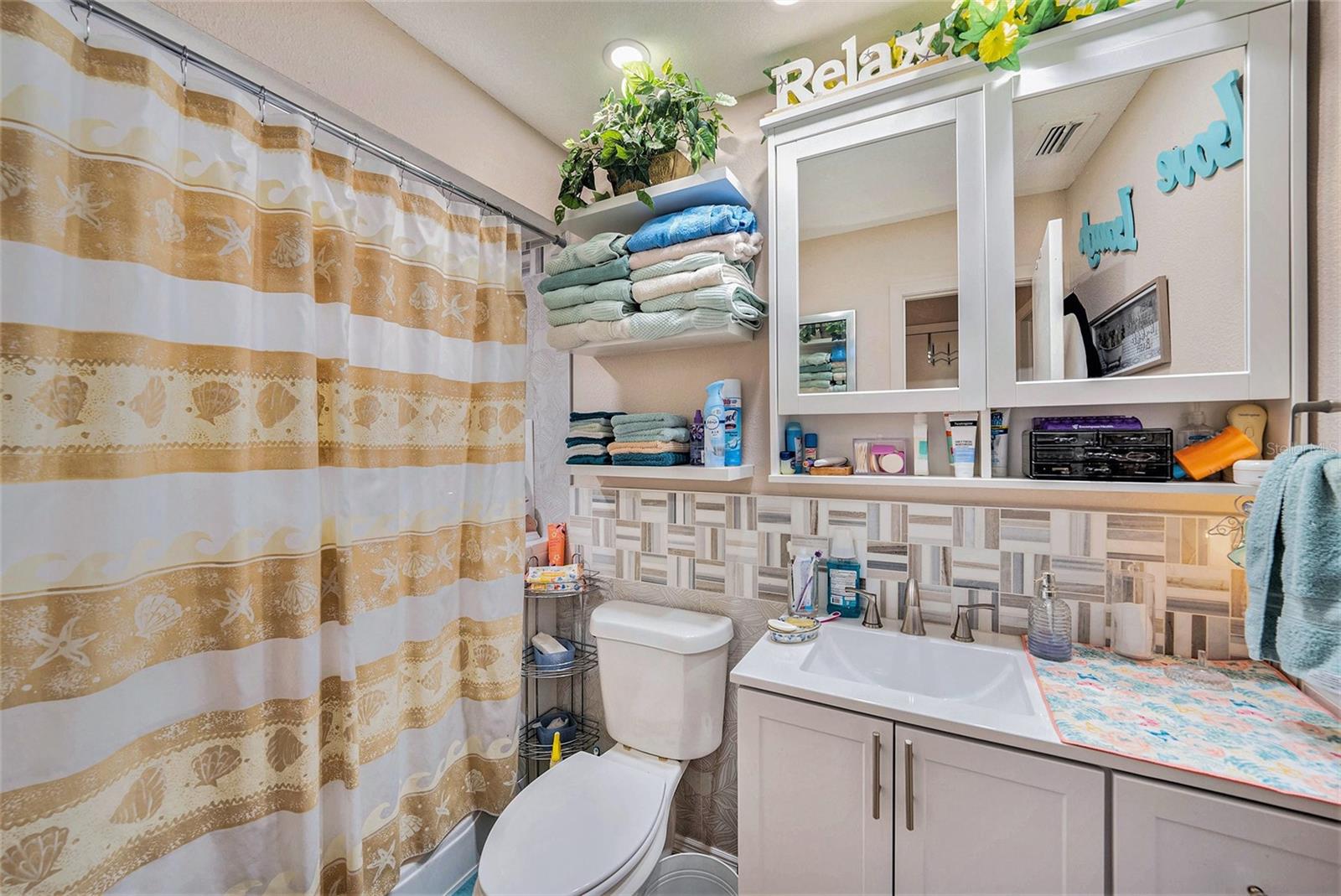 8711 BEAVER LN #4, PORT RICHEY, FL, 34668