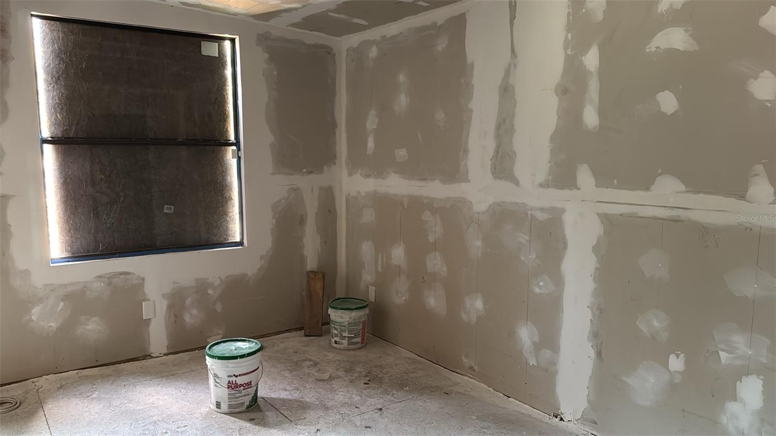 P4933730 Property Photo