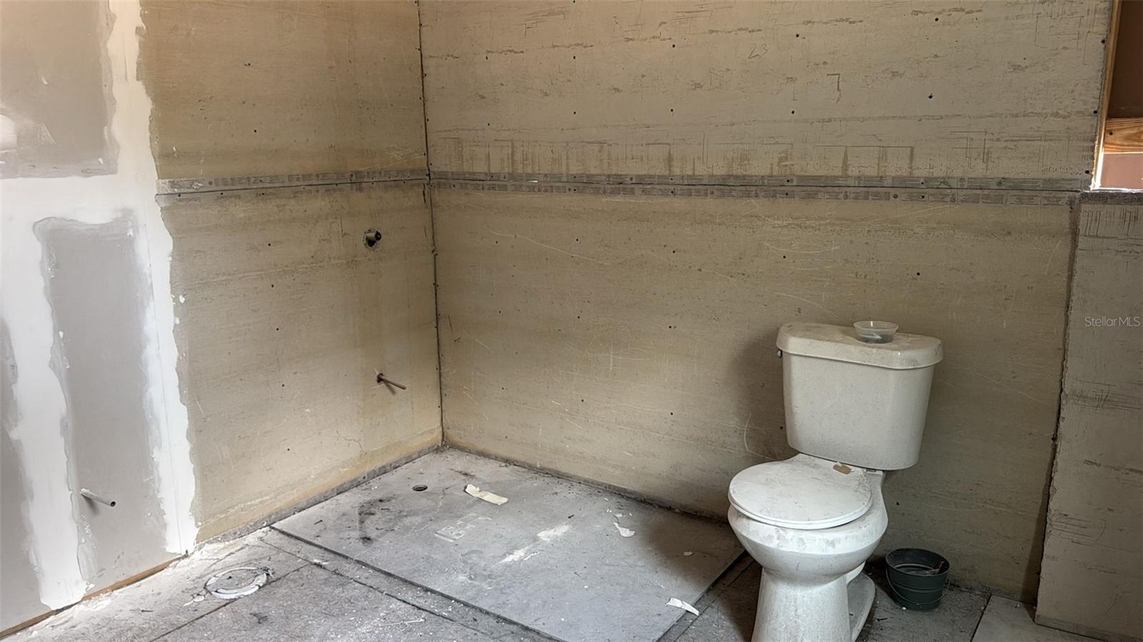 P4933730 Property Photo