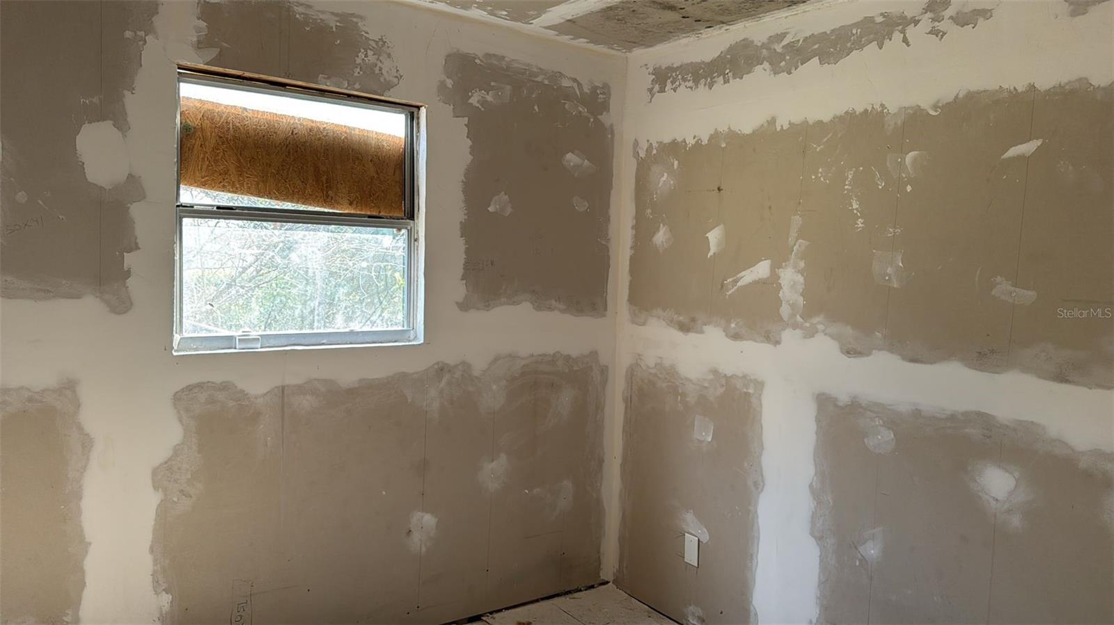 P4933730 Property Photo