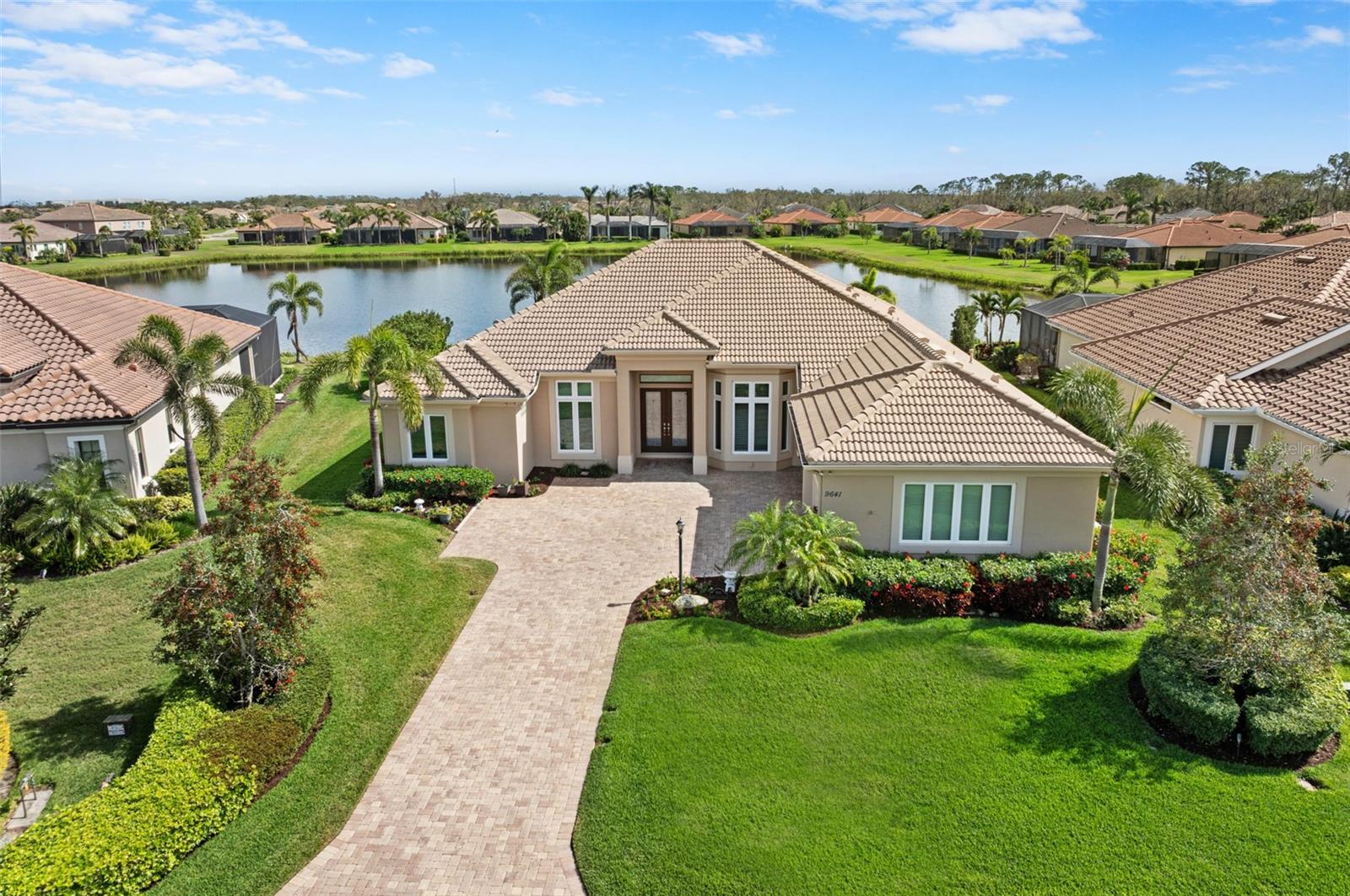 9641 CARNOUSTIE PL, BRADENTON, FL, 34211