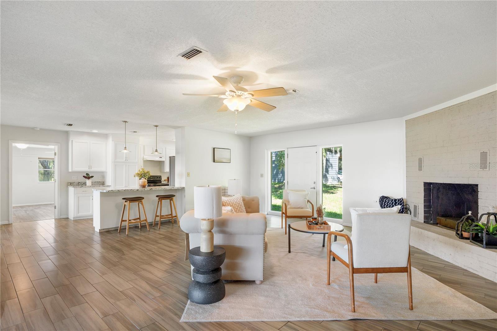 150 LONG LAKE RD, HAWTHORNE, FL, 32640