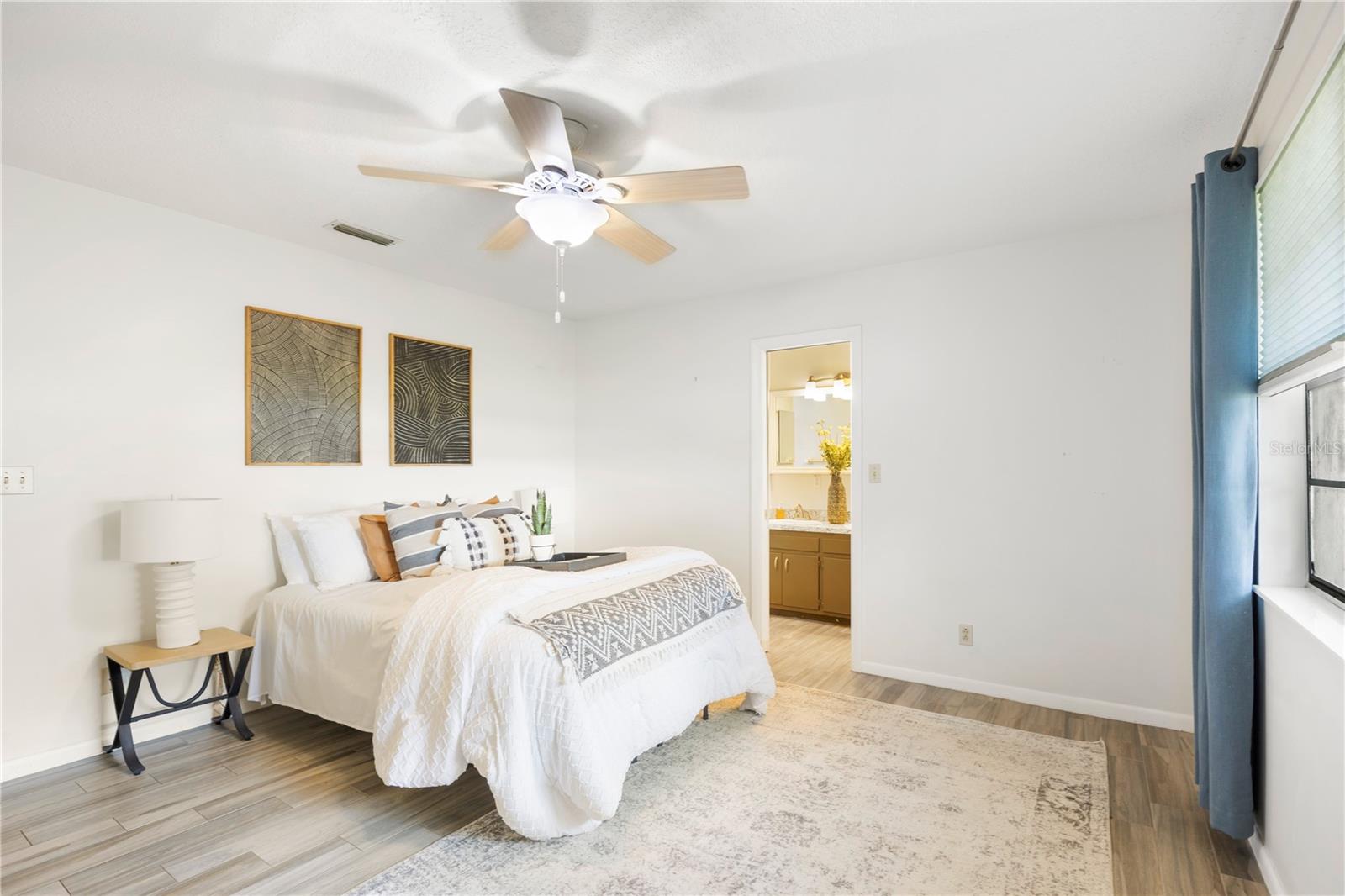 150 LONG LAKE RD, HAWTHORNE, FL, 32640