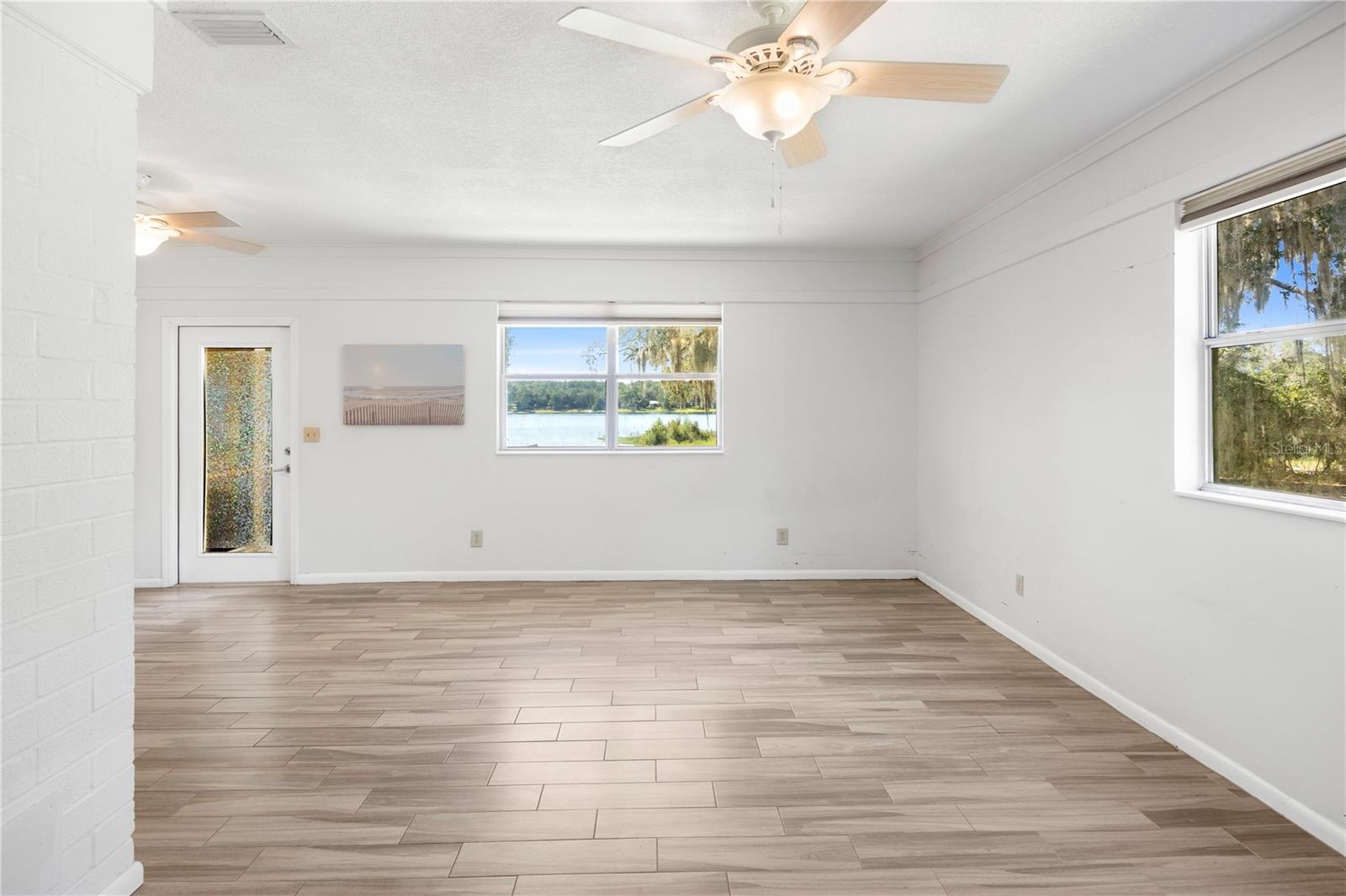 150 LONG LAKE RD, HAWTHORNE, FL, 32640