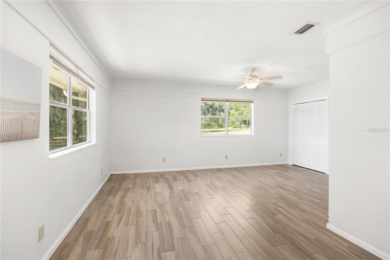 150 LONG LAKE RD, HAWTHORNE, FL, 32640