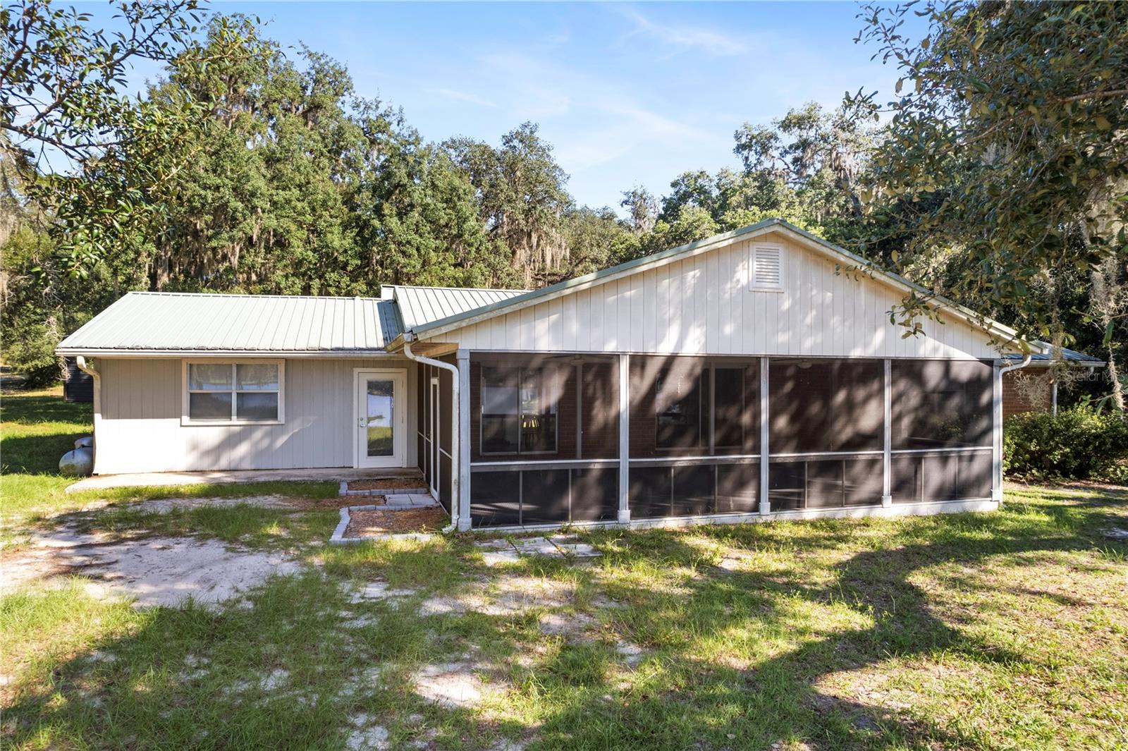 150 LONG LAKE RD, HAWTHORNE, FL, 32640